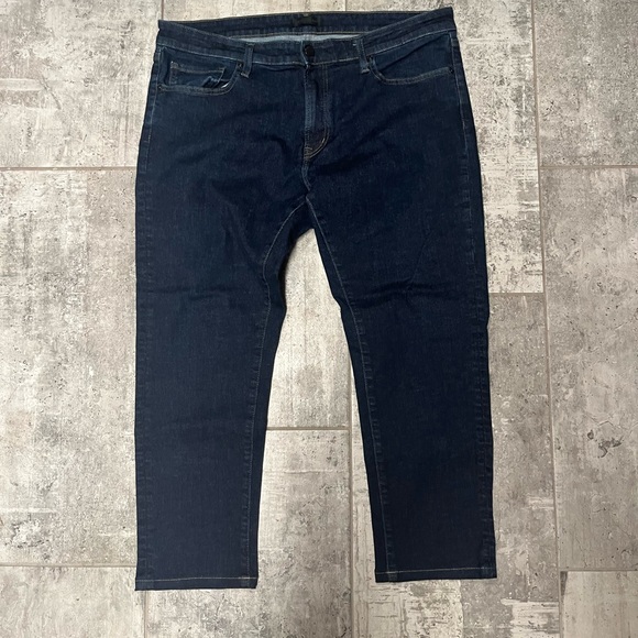 Uniqlo Men’s Dark Denim Skinny Tapered Liw Rise Ultra Stretch Jeans SZ 38 X 34 - Picture 4 of 8